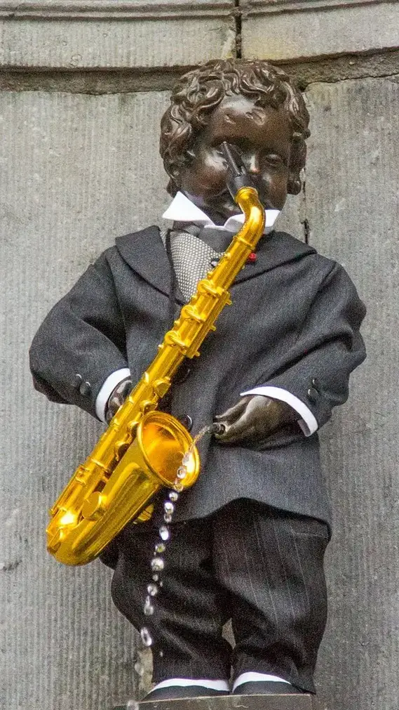 Bruxelles - Manneken-Pis Sax by saigneurdeguerre sax photo