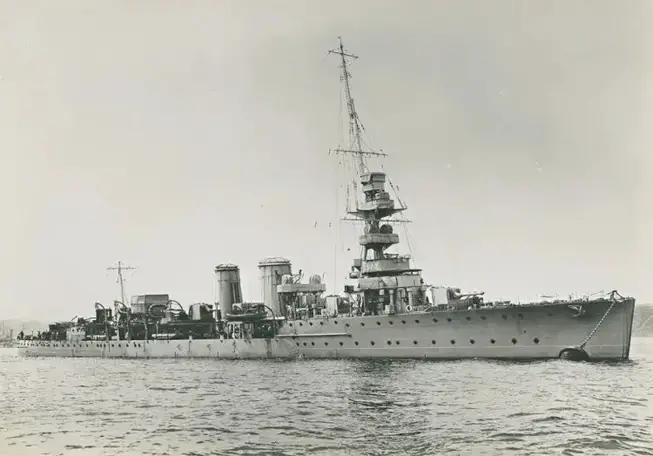 Starboard side view of HMS Calypso Tyne & Wear Archives & Museums heligoland battle photo