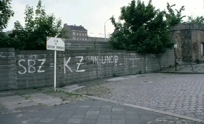 Berlin Wall 1978 John Spooner berlin wall photo