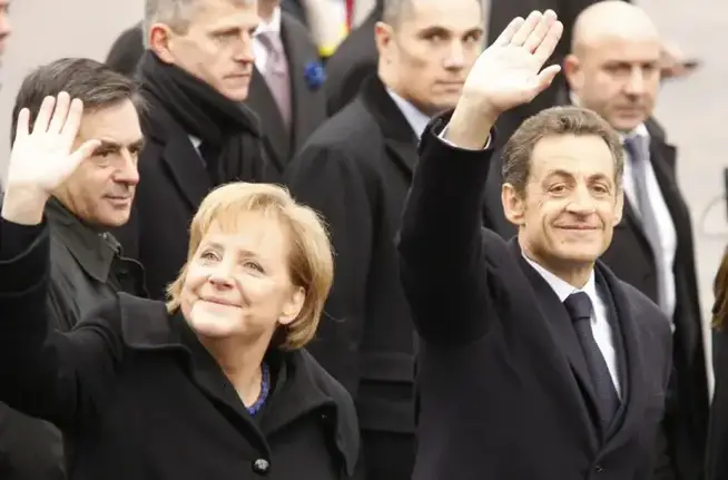 Célébration du 91ème anniversaire de l'Armistice de 1918 : Mme Angela Merkel, chancelière de la République fédérale d'Allemagne, et M. Nicolas Sarkozy, président de la République. francediplomatie 11 novembre 2009 merkel sarkozy photo