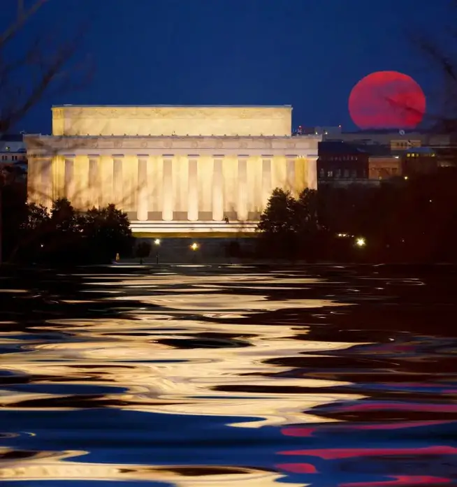 Super Perigee Moon rising near Lincoln Memorial, Saturday, March 19, 2011, in Washington, DC Beverly & Pack super lune photo