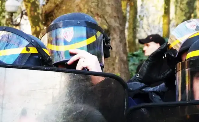 toma.g CRS police nationale photo