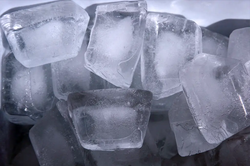 ice cubes photo